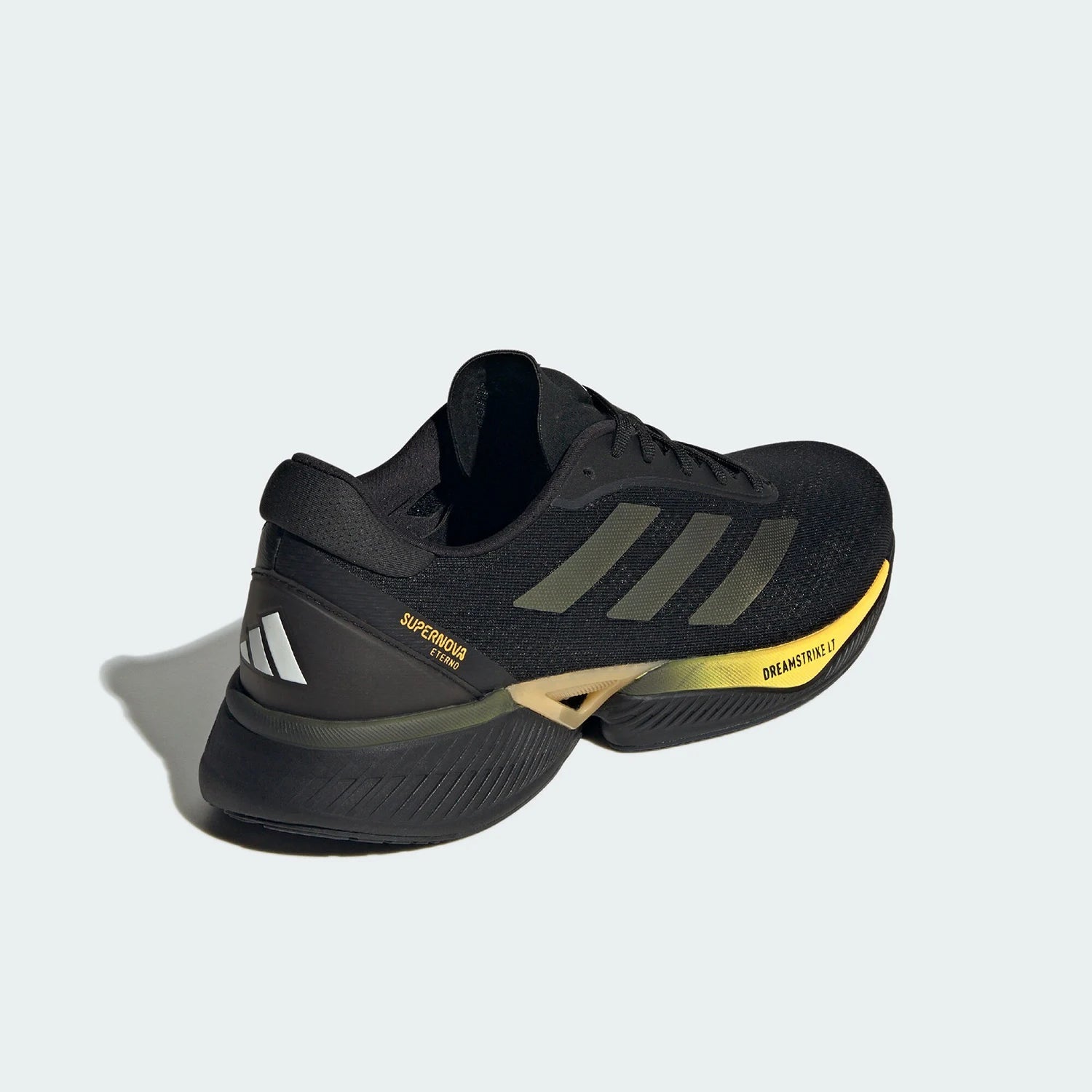 Adidas running légère homme 2024 - Kyoukaï