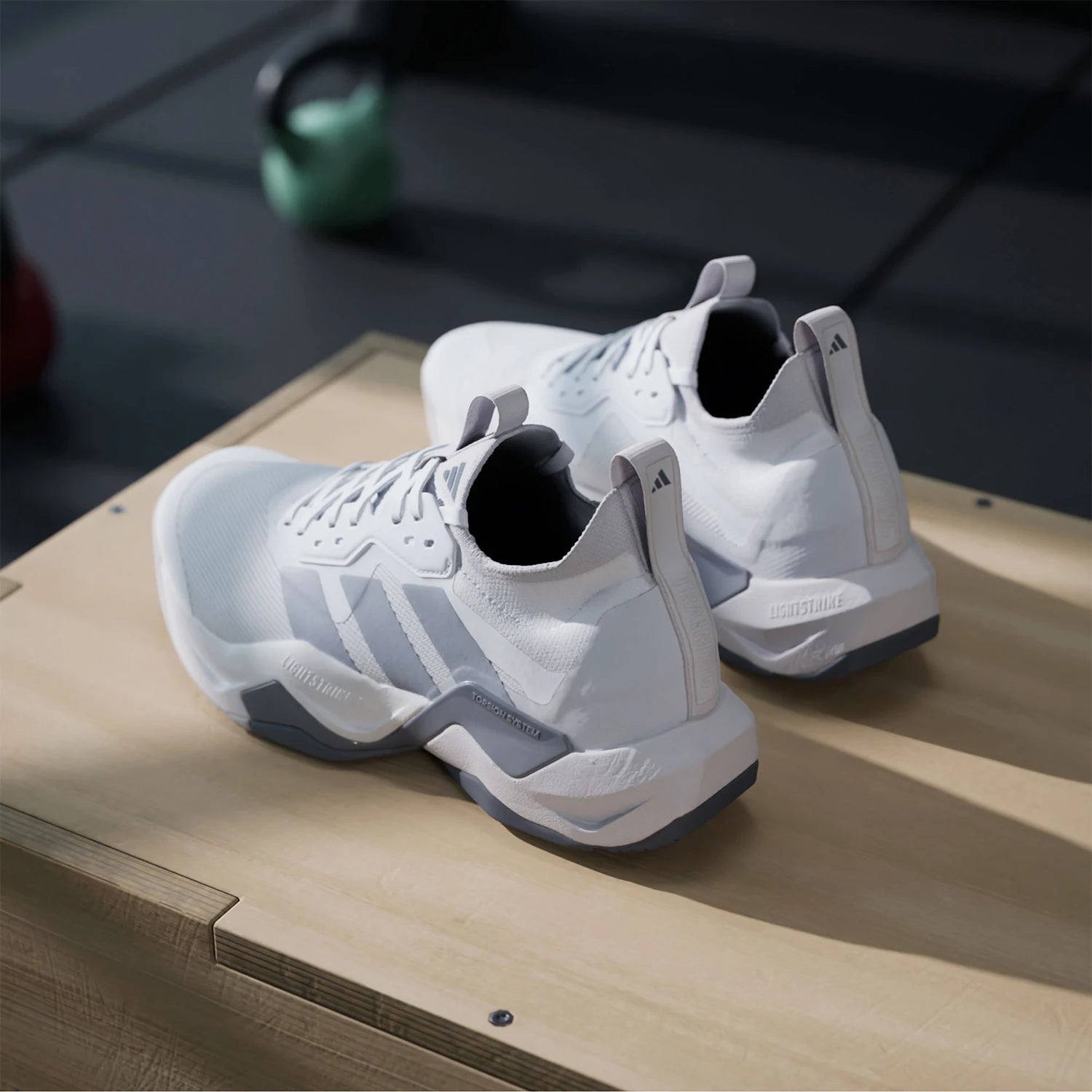 Adidas training antidérapantes homme - Kyoukaï