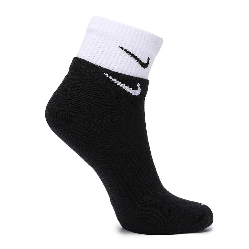 Nike Men's and Women's Socks for Fitness Training, Running, Exercise, Soft, Comfortable, Breathable Casual Socks, Mid-Calf Socks - Kyoukaï