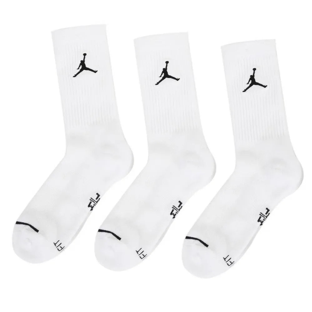 Nike Socks: 3-Pack of Men's and Women's Sports Socks / Basketball Socks / Durable, Moisture-Wicking Cotton Socks SX5545-100 - Kyoukaï